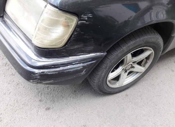 Продам Мерседес Е200