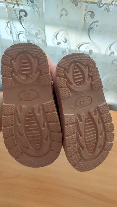 Продам детские сапожки