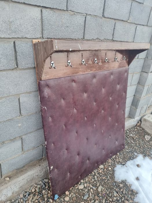 Продам Вешилка входной