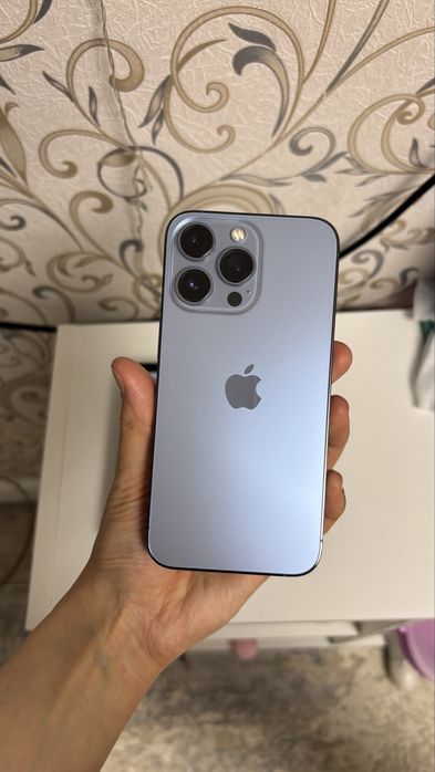 Продам Iphone 13 про 256 гб