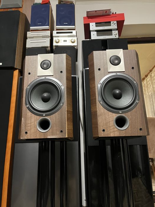 Boxe surrond sau raft Focal Chorus 705v