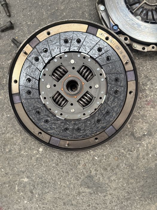 volanta ambreiaj mercedes cclass w203 eclass vito viano motor 2.2