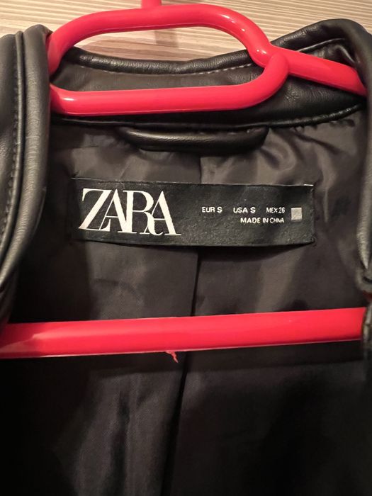 Vand geaca de piele nouă marimea S Zara