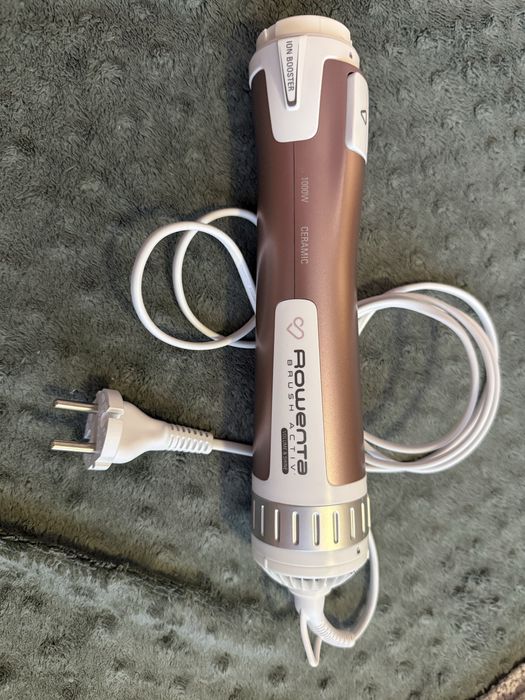 Продавам Rowenta Brush Activ Volume & Shine – 1000W