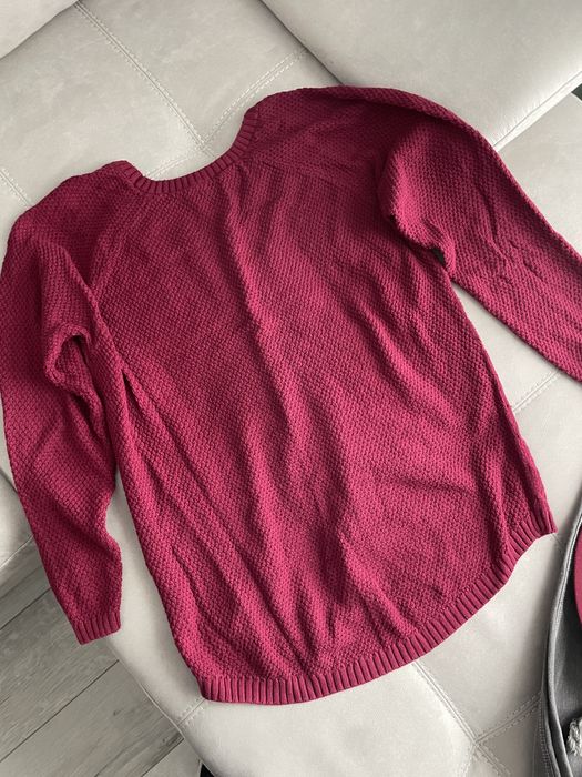 Pulover visiniu Stradivarius