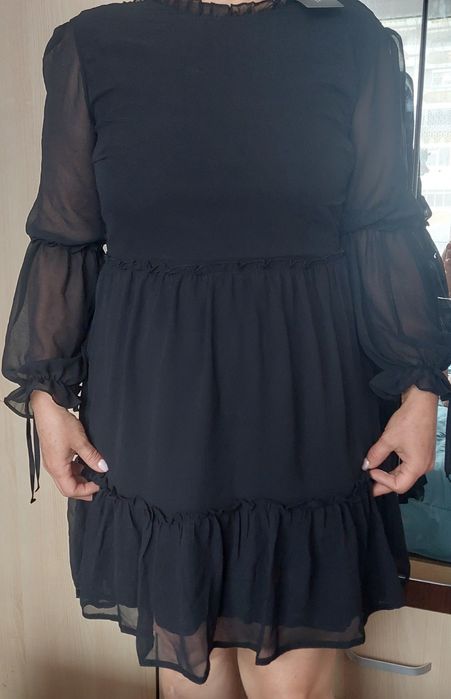 Офицялна Рокля  ,размер Л