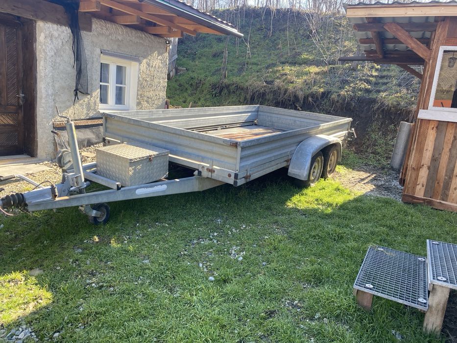 Vand  remorca trailer