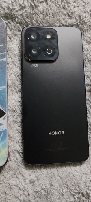 Продам смартфон honor