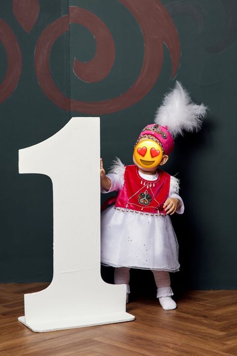 Платия на годик  продам