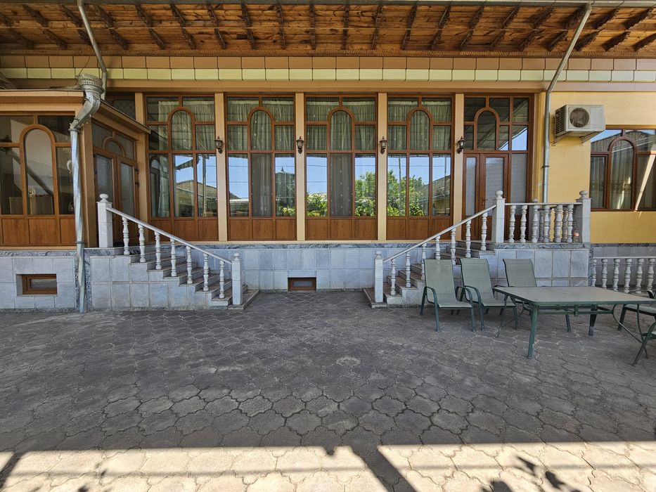 UY SOTILADI:  Toshkent tumani, kelesda.