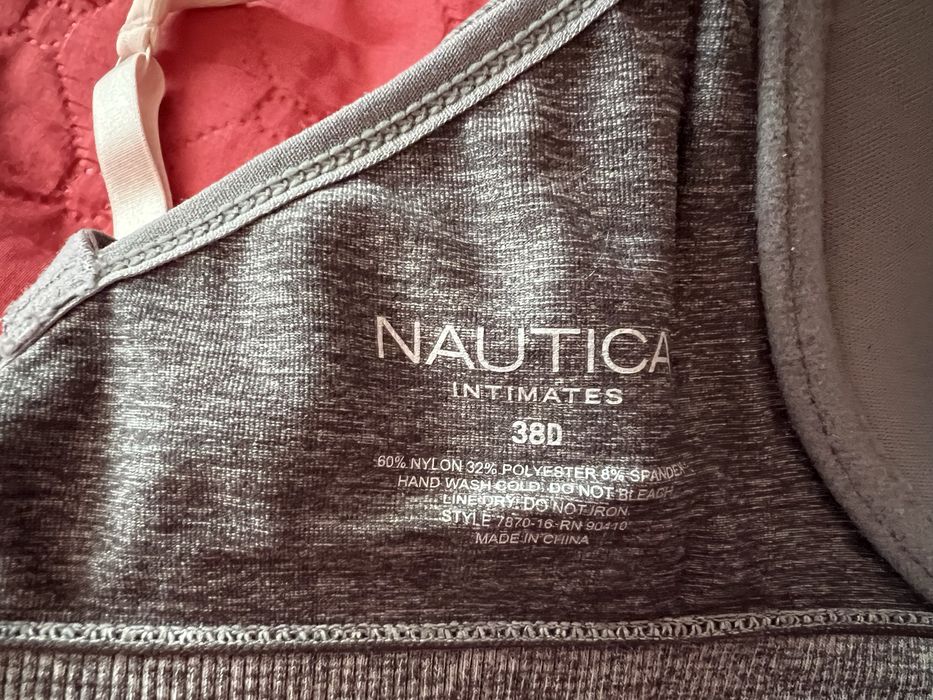 Чисто нови сутиени Nautica 38D