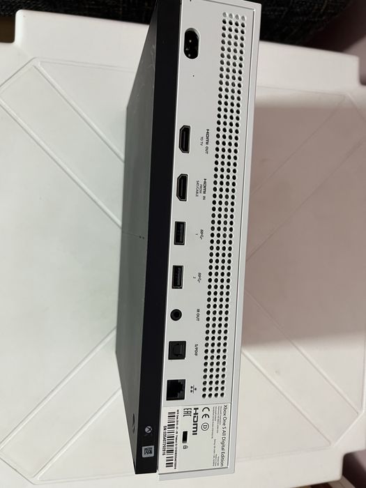 Xbox One S Digital Series (**STRICAT**)