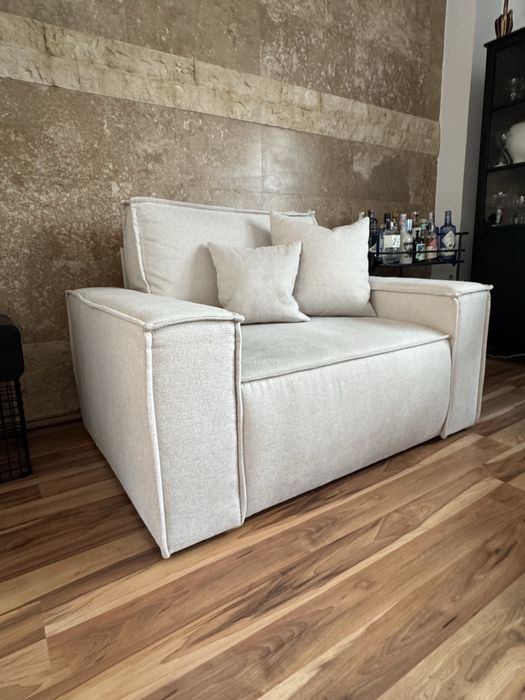 Fotoliu modern pentru living 120 cm, tapițat în material textil, design contemporan