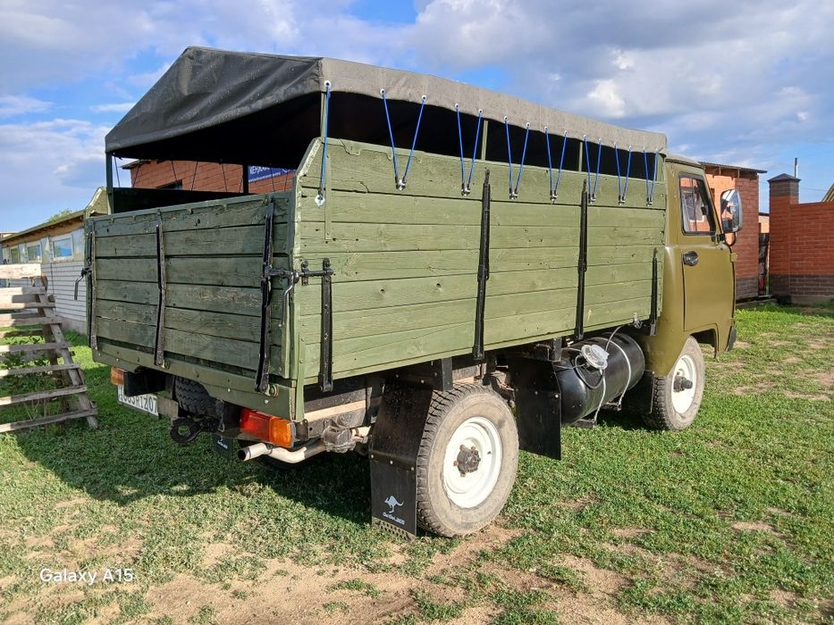 Продам УАЗ 3303.