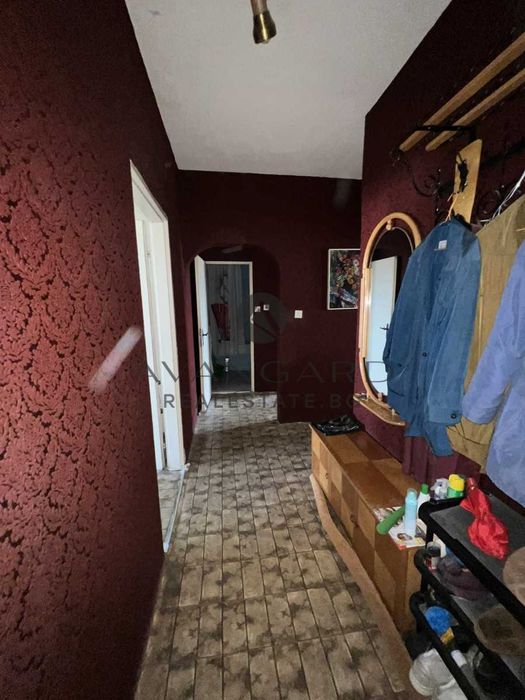 Продава се Тристаен апартамент в Пловдив, Христо Смирненски - 89 кв.м за 1261 €/кв.м - Снимка #8