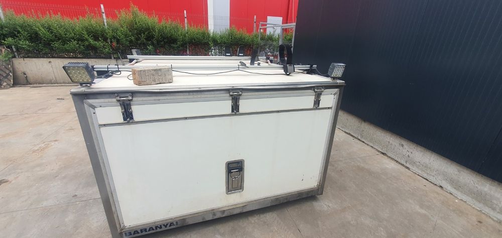 Работен шкаф за бус