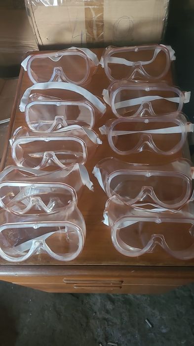 Lot de 10 perechi ochelari de protecție 50lei
