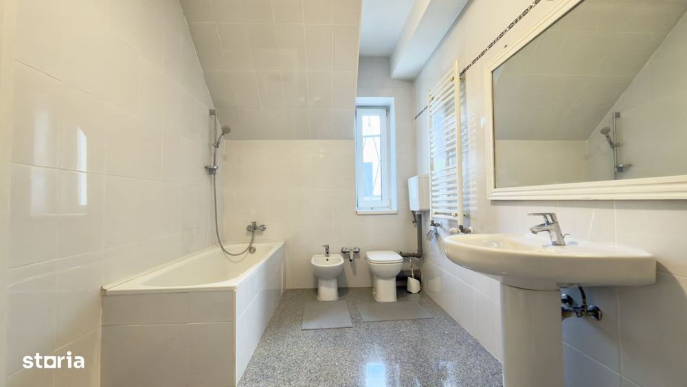 Vila individuala Pipera | 756 mp teren | 7 camere | Padurea Baneasa |