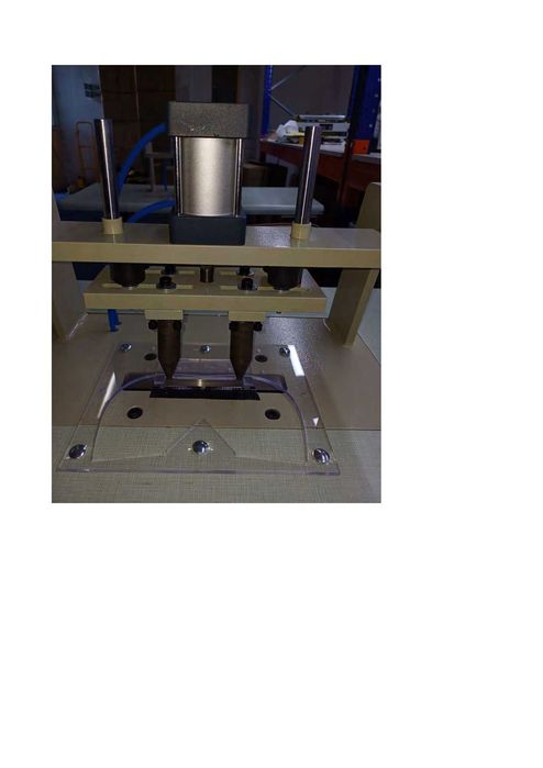 Vand masini industriale de cusut/lipit cu ultrasunete