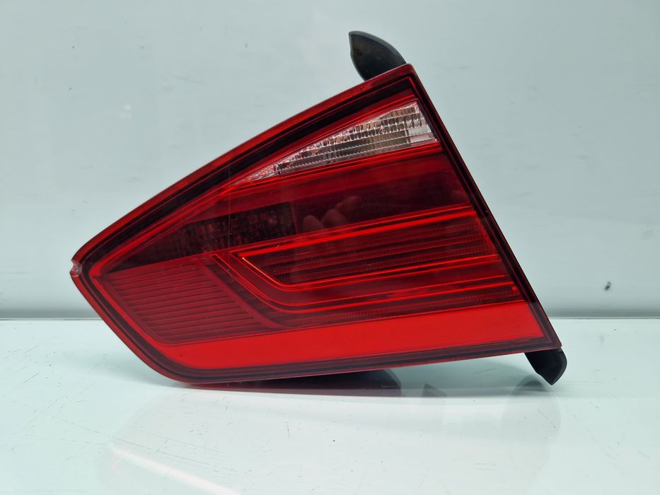 Stop haion stanga Volkswagen Passat B8 (3G2) [Fabr 2015-prezent] OEM