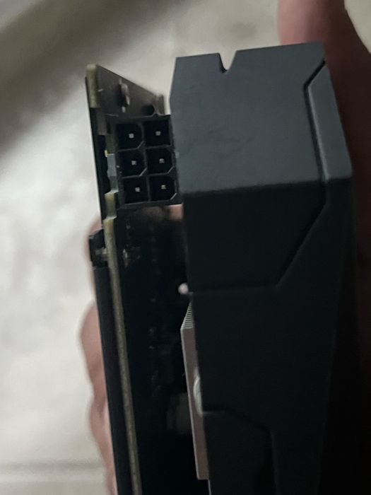 NVIDIA ASUS og Strix GTX 1050 и 2048mb 8K Displayport