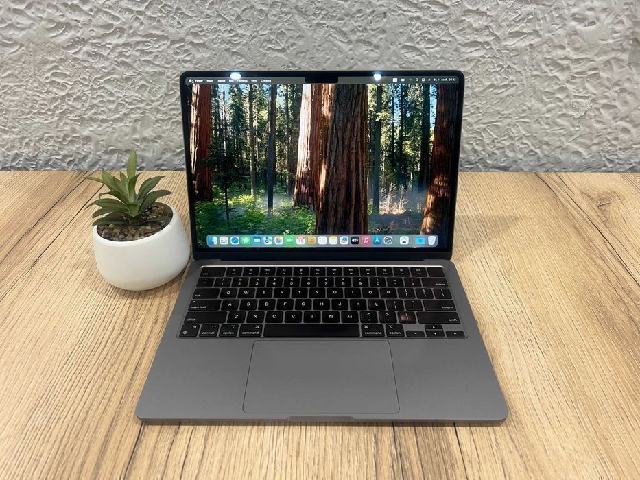 Ноутбук бизнес-класса Apple MacBook Air 13.6 \ M3 \ 16GB \ 256SSD