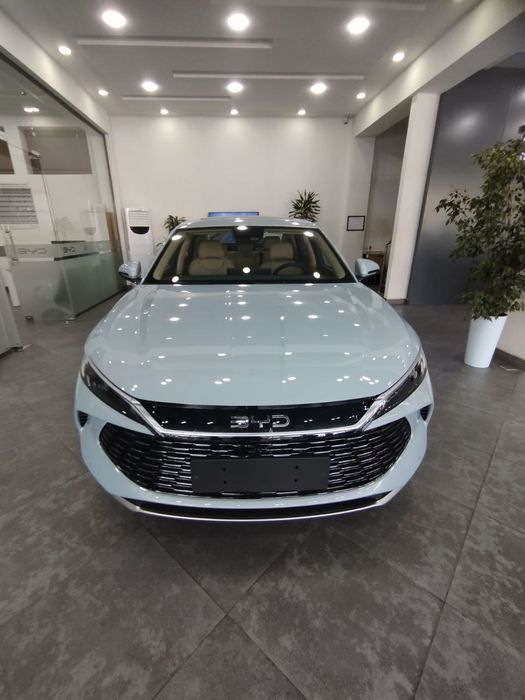 Byd Seal 6 gibrid 2000km flagship