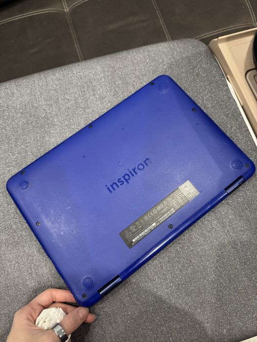 Ноутбук dell inspiron