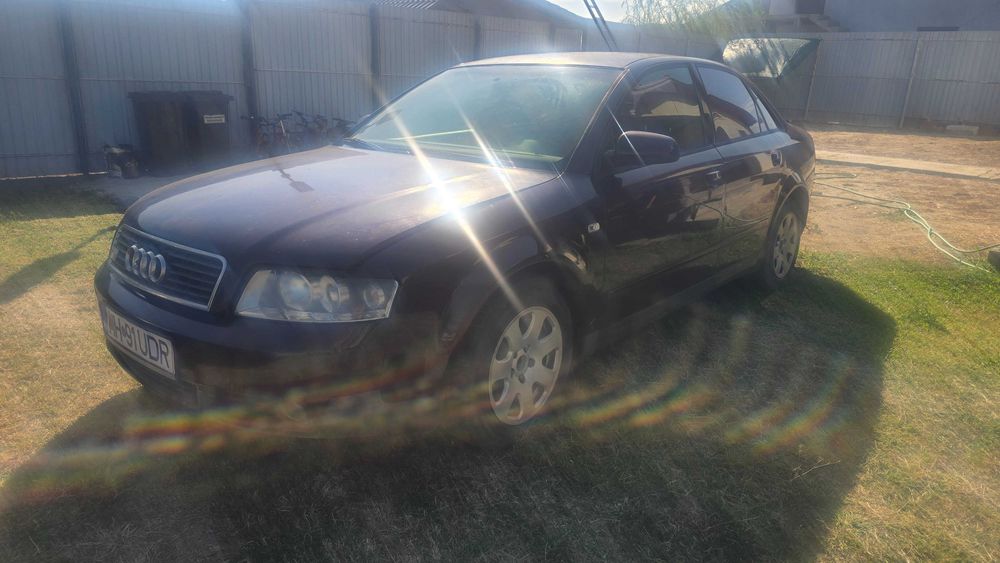 AUDI A4 0 — imagine 4