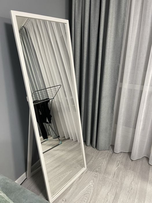 Продам зеркало дизайнерское Икеа