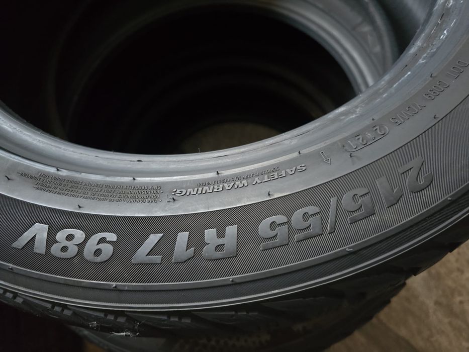 Kumho 215/55 R17 98V MS iarnă