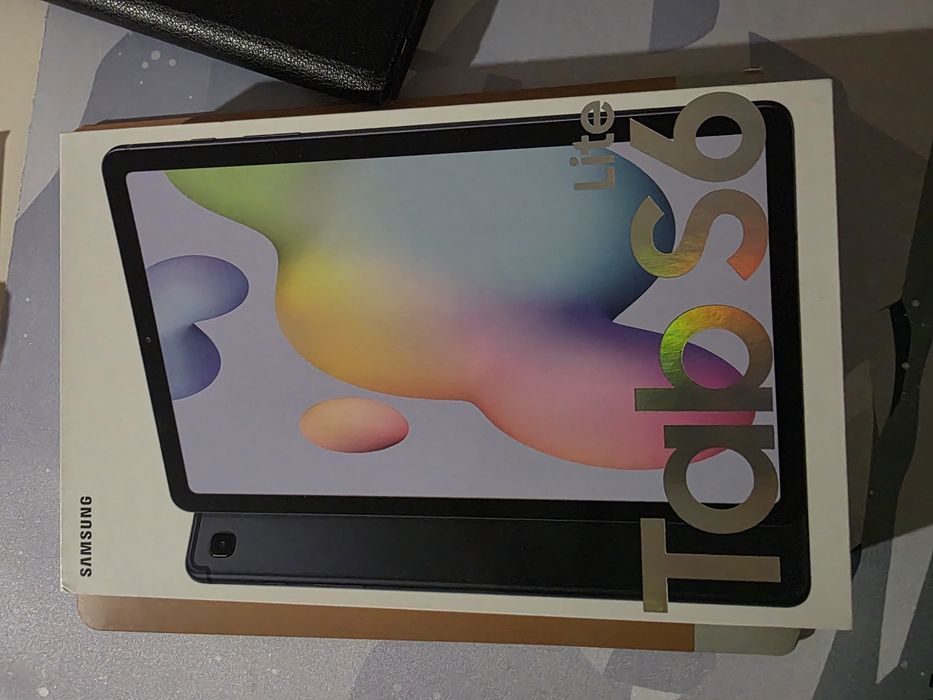 Samsung Galaxy Tab S6 Lite 2022 (64 GB) + Husă + Stylus + 2 folii paper-like (de rezervă)