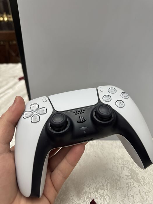 Playstation 5 в идеальном состоянии!