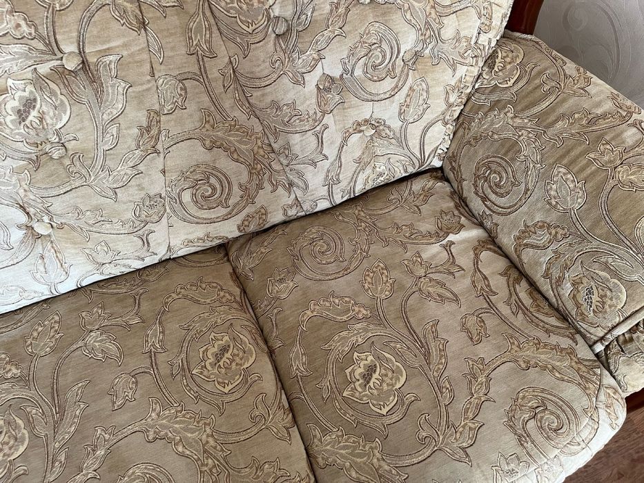 Продам диваны , 3+2