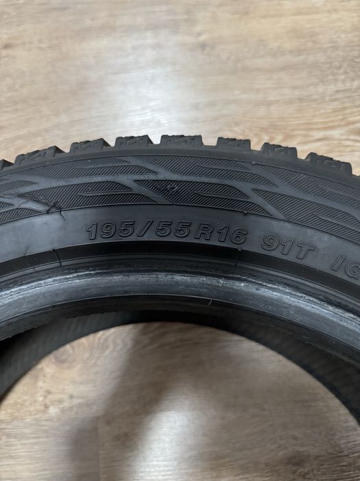 Продам зимнюю резину 195/55/16