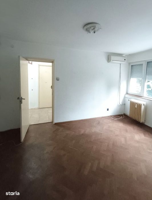 Apartament De Vânzare