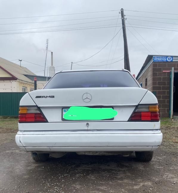 Продам Мерса в 124кузове 2-объём