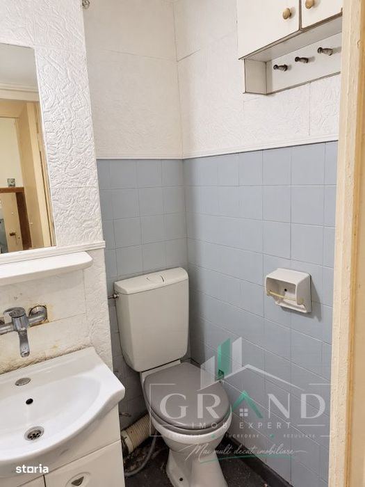 Apartament cu 2 camere decomandate si balcon inchis | Mehedinti | Mana