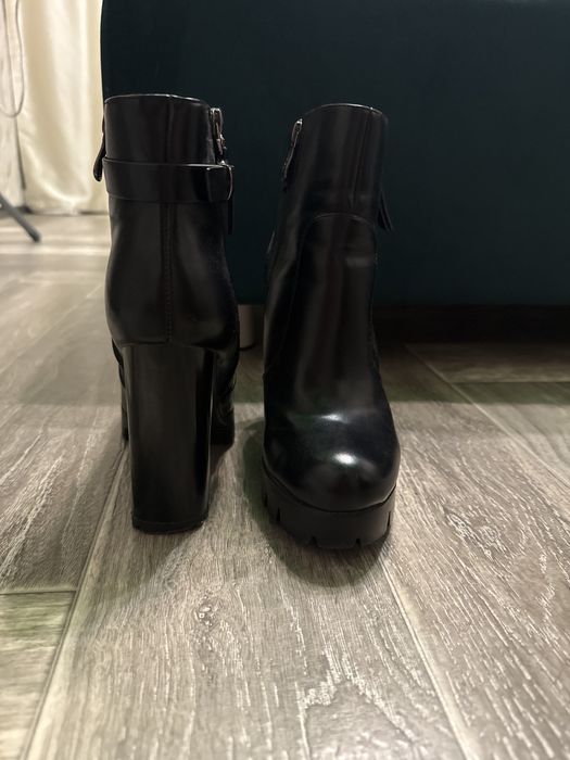 Продам обувь осеннюю