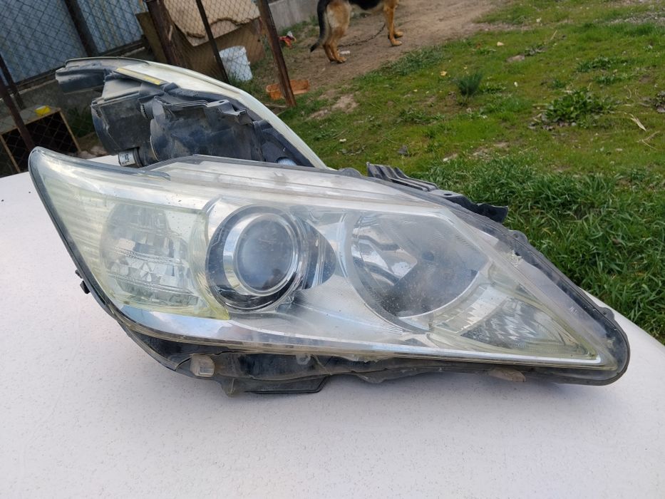 Фары на б/у на Камри 50