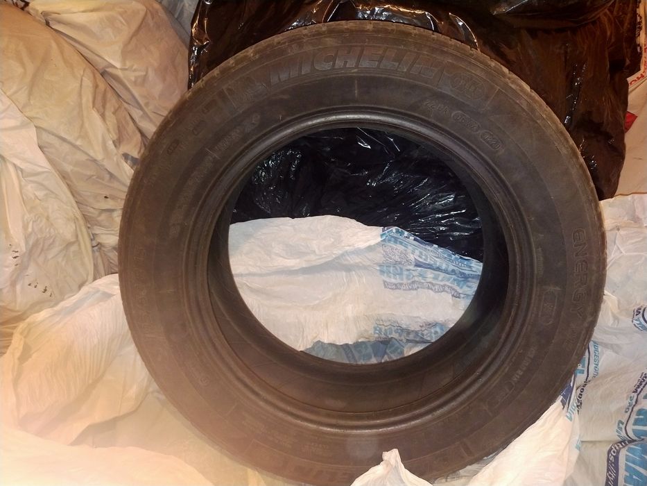 Шины 195/60/15 MICHELIN