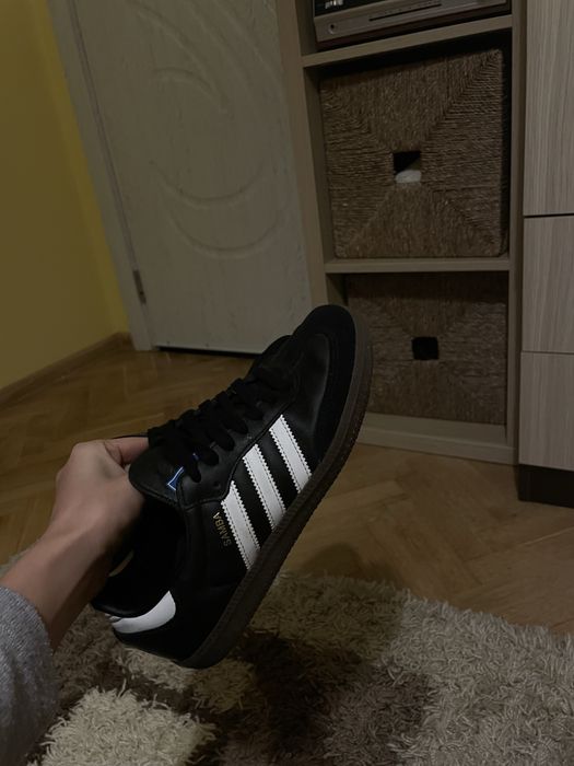Чисто нови adidas samba