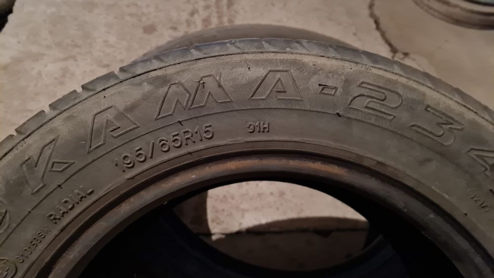 Продам шины Кама 2 штуки