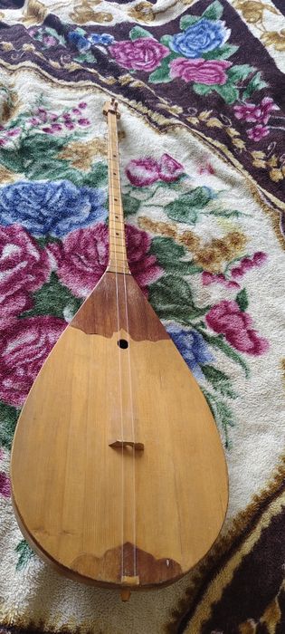 Домбыра б/у продам