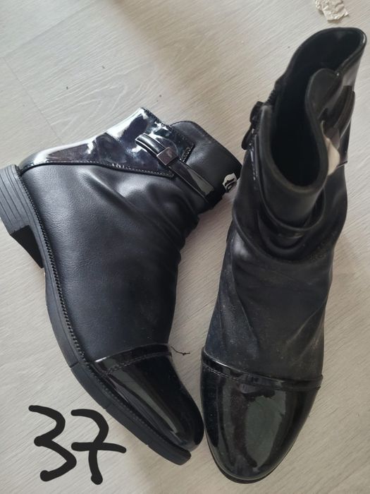 Vând ghete dama 45lei bucata