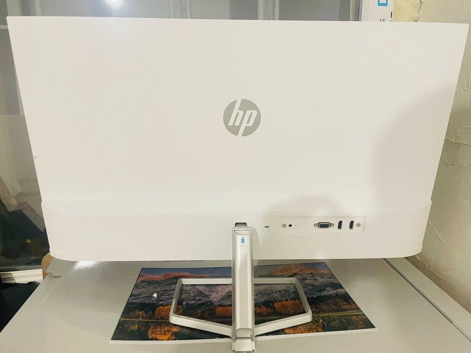 Монитор HP cостояние отлично