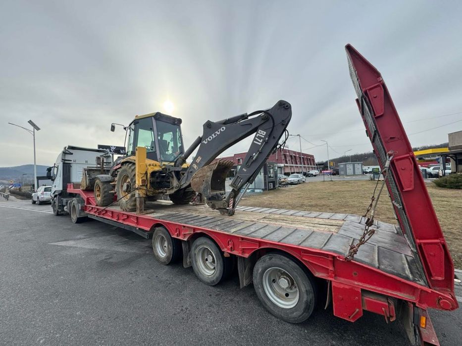 Transport Utilaje Grele Agabaritic Excavator Buldoexcavator Tractor Sibiu Romania Platforma Trailer
