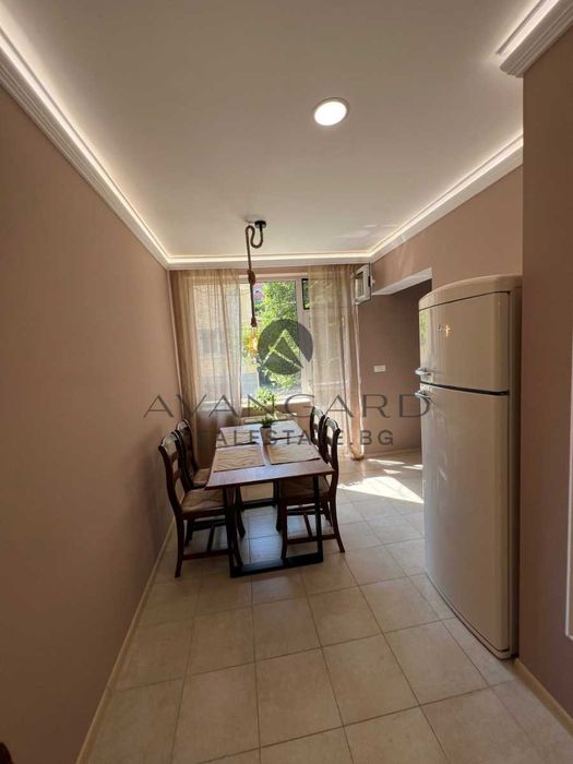 Продава се Тристаен апартамент в Пловдив, Център - 130 кв.м за 3500 €/кв.м - Снимка #9