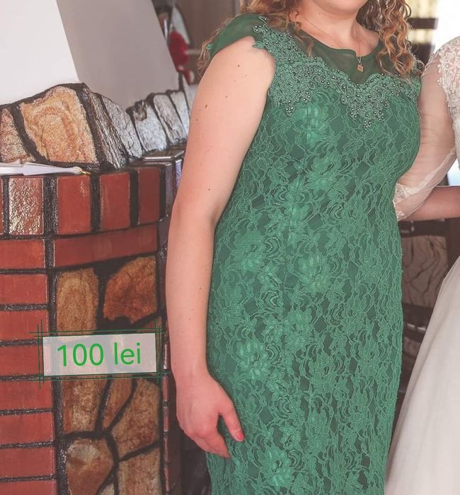 Vând rochițe diverse modele