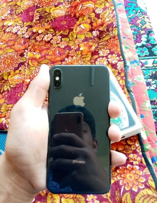 Ipxone xs max 64gb
